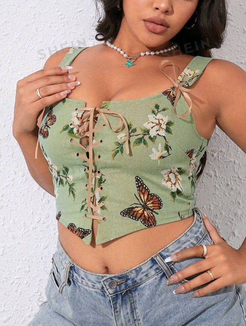 Plus Butterfly Print Lace Up Front Cami Top, Women's Fashion, Tops,  Sleeveless on Carousell