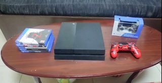 PS4 PHAT with controller and 5 Games
