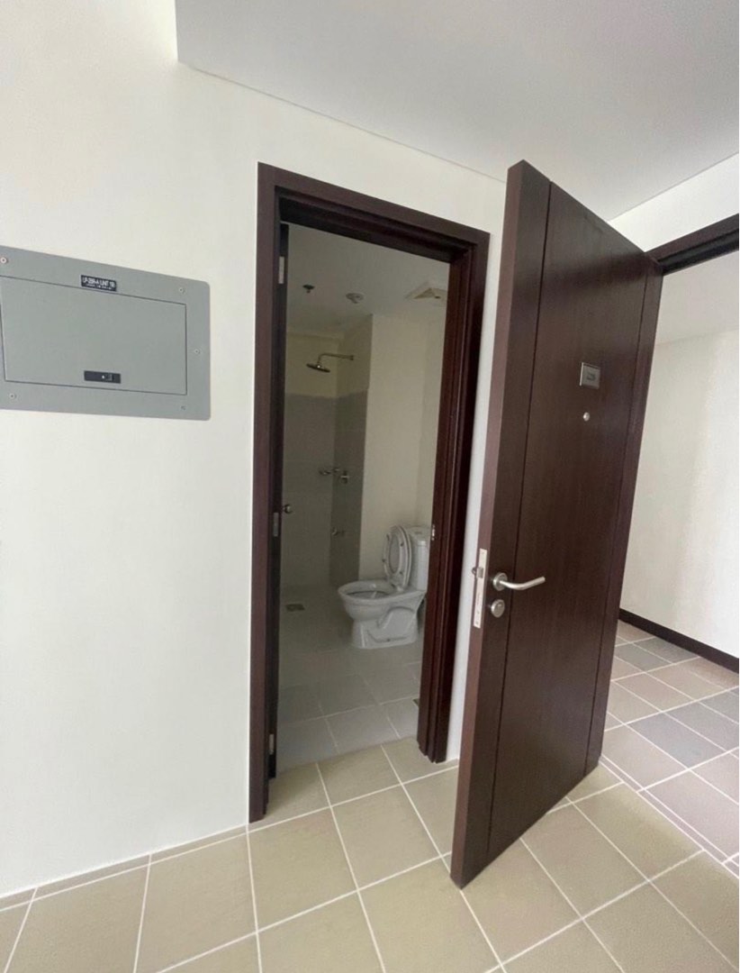 23Weeks Move in CONDO RENT TO OWN PIONEER MANDALUYONG EDSA BONI MANILA