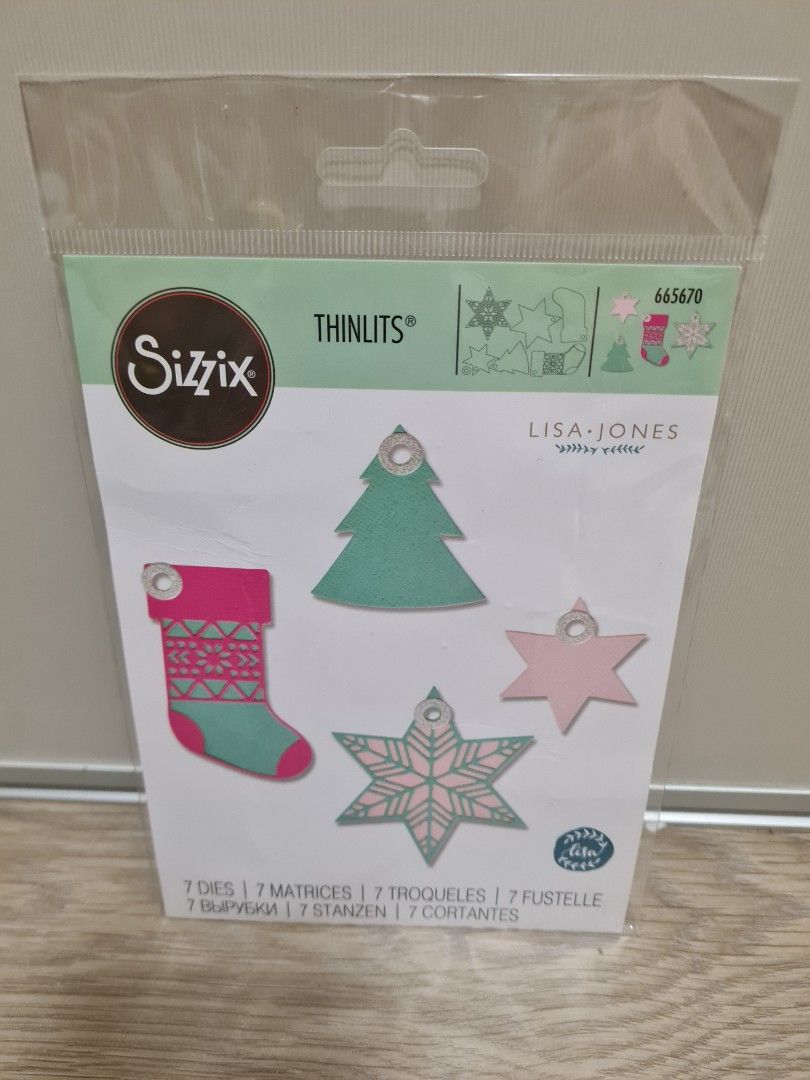 Sizzix die-cuts thinlits (Category: Craft Supplies & Tools) located in Singapore. Submitted by gzt21 (Listing ID 1294051435, Image 1). Description: christmas edition.