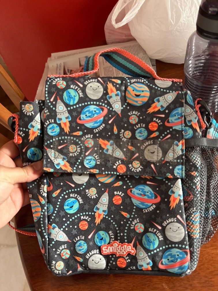 Smiggle space lunch bag sling bag