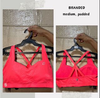 XL) Fabletics Padded Sportsbra, Women's Fashion, Activewear on Carousell