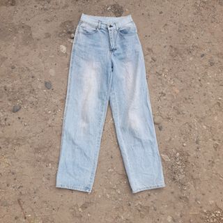 Stone Washed Straight Baggy Jeans