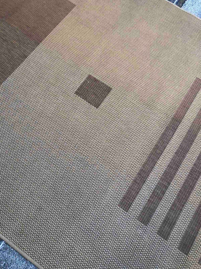 Used High Quality 220 x 160 Native Carpet #6 (Category: Carpets, Mats & Flooring) located in Paranaque City. Submitted by turnintocash (Listing ID 1294034183, Image 3). Description: pls see carpet’s condition in photos needs cleaning as-is item location - Paranaque payment- BPI or Gcash.