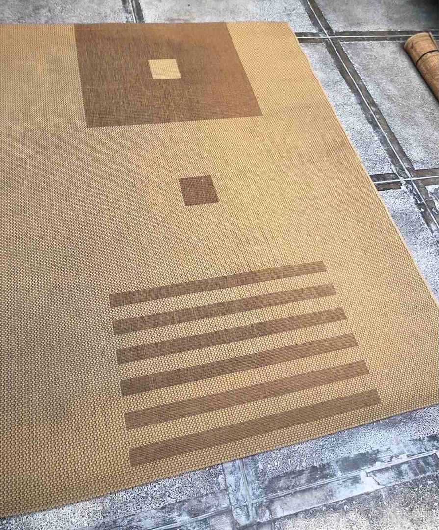 Used High Quality 220 x 160 Native Carpet #6 (Category: Carpets, Mats & Flooring) located in Paranaque City. Submitted by turnintocash (Listing ID 1294034183, Image 2). Description: pls see carpet’s condition in photos needs cleaning as-is item location - Paranaque payment- BPI or Gcash.