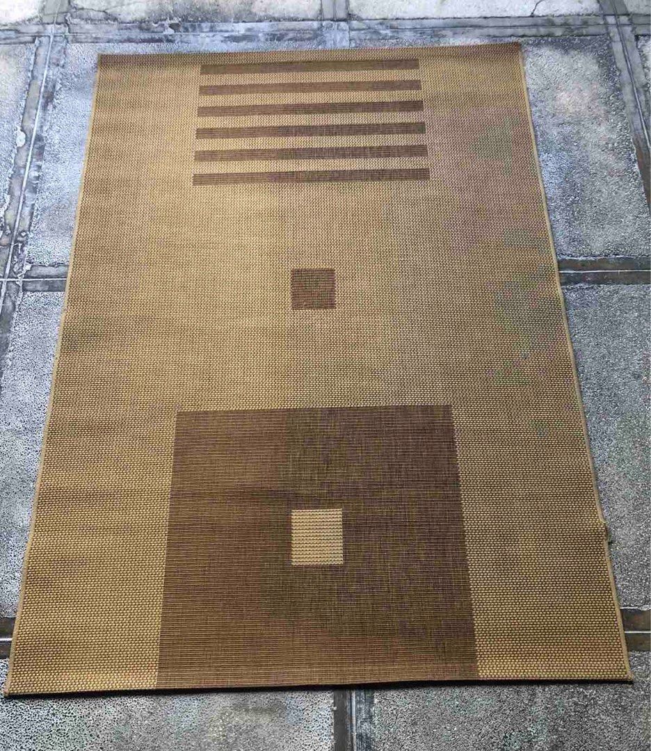 Used High Quality 220 x 160 Native Carpet #6 (Category: Carpets, Mats & Flooring) located in Paranaque City. Submitted by turnintocash (Listing ID 1294034183, Image 1). Description: pls see carpet’s condition in photos needs cleaning as-is item location - Paranaque payment- BPI or Gcash.