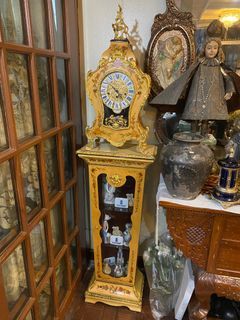 Very Rare Le Ore Italian Grandfather’s Clock w/ Lladro & Armani Figures