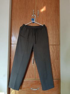 Warm Grey 4-pockets Uniqlo Sweatpants