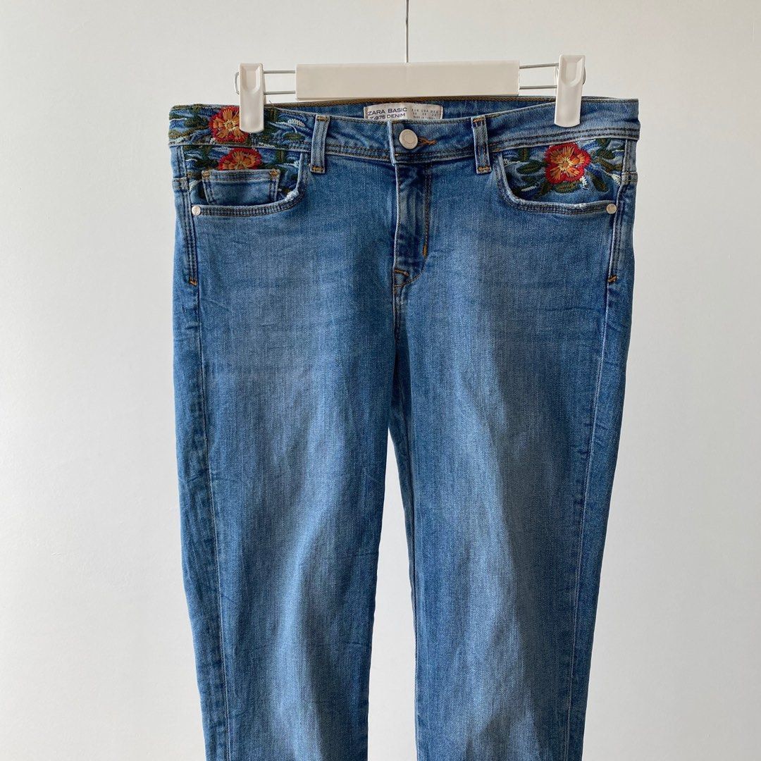 Zara Pants, Women's Fashion, Bottoms, Jeans on Carousell