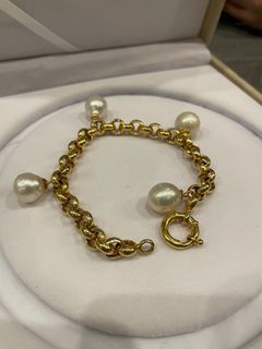 14kt Gold with South sea Pearl bracelet
