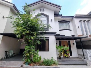 2 Bathroom - PRE OWNED Townhouse FOR SALE in Capitol Hills, Quezon City
