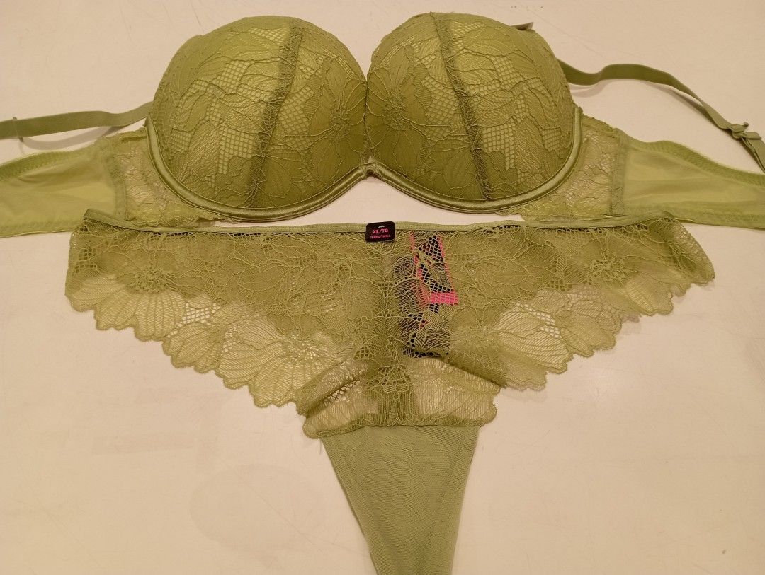 38C Beyond sexy push up bra sweet purple,special lime and 36C Velvet bra set,  Women's Fashion, New Undergarments & Loungewear on Carousell