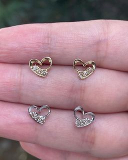 18k white gold 3 Stones Heart Diamond Earring
