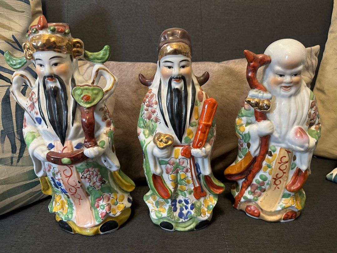 3 wise men set (Category: Religious Items) located in San Juan City. Submitted by vmdln (Listing ID 1294164847, Image 1). Description: Very good condition 12 inches Bbw candle for size reference From our family’s collection Antique Vintage.