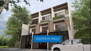 500C Addition Hills 2-Car Townhouse For Sale in Boni Avenue, Mandaluyong