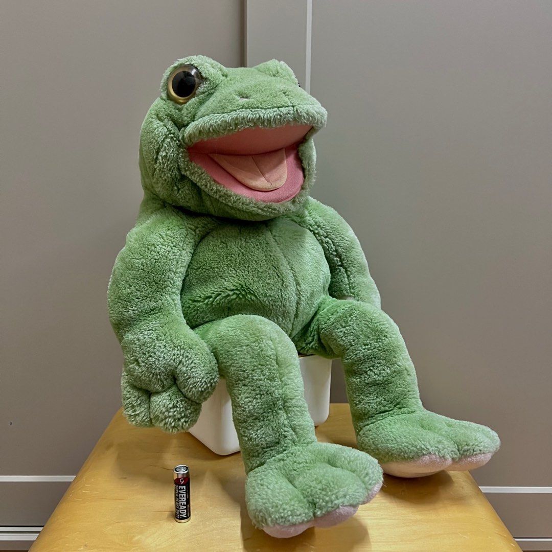 🐸 60cm Vintage 24K Polar Puff PlayTalkin Fritz Jr The Frog Hand Puppet Special  Effects 1996 Soft Plush Toy, Hobbies & Toys, Toys & Games on Carousell