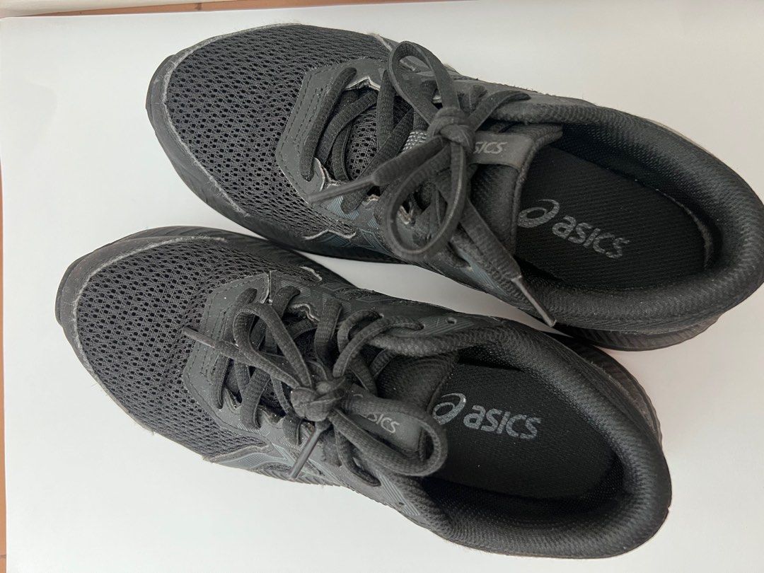 ASICS kids black Running shoes US4.5 UK 3.5