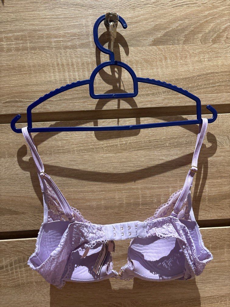 bn victoria's secrets lilac purple sweetall over lace comfy and sexy plunge  bra size 34c, Women's Fashion, New Undergarments & Loungewear on Carousell