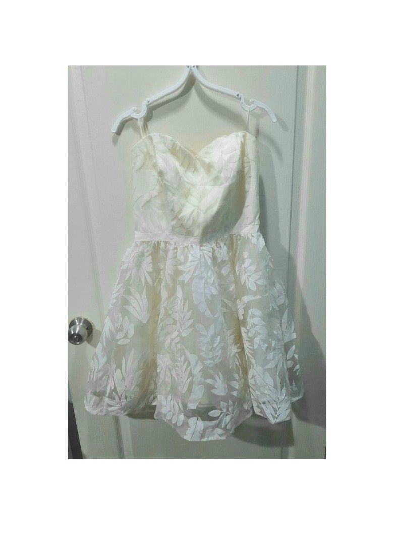 SALE BNWT Guess White Tube Cocktail Dress Women s Fashion Dresses Sets Evening dresses gowns on Carousell