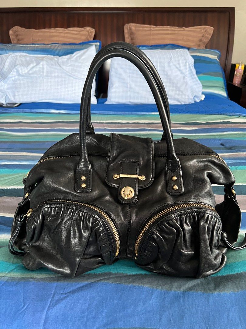 BOTKIER BIANCA (Category: Luxury Bags & Wallets) located in Cabanatuan. Submitted by prelovedtrinkets2023 (Listing ID 1294104660, Image 1). Description: .