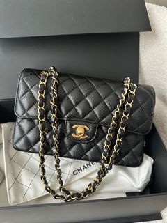 (Category: ) located in . Submitted by luxlover93 (Listing ID 1294150475, Image 1). Description: .