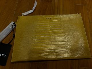 (Category: ) located in . Submitted by fiontcf (Listing ID 1294172465, Image 1). Description: .