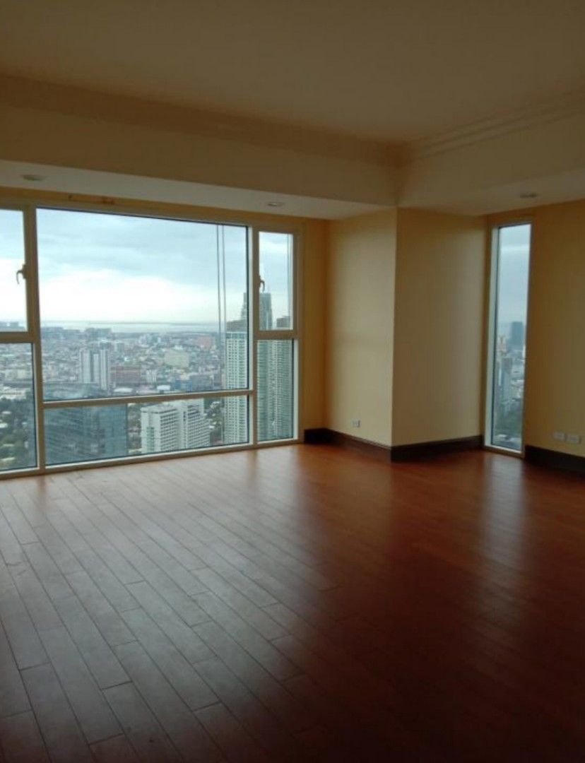 Discovery Primea 2 Units Available for Sale (Category: Apartments & Condos) located in Manila. Submitted by mr.den.castillo (Listing ID 1294255012, Image 3). Description: Units for Sale Discovery Primea Condominium Residences Makati 2 units available for sale. Both units are currently occupied. Selling it unfinished or bare. Photos posted are old photos before the unit/s were furnished. Unit A Size:409 sqm. 3 Bedrooms with 3 Toilet And Bath 1 Mai