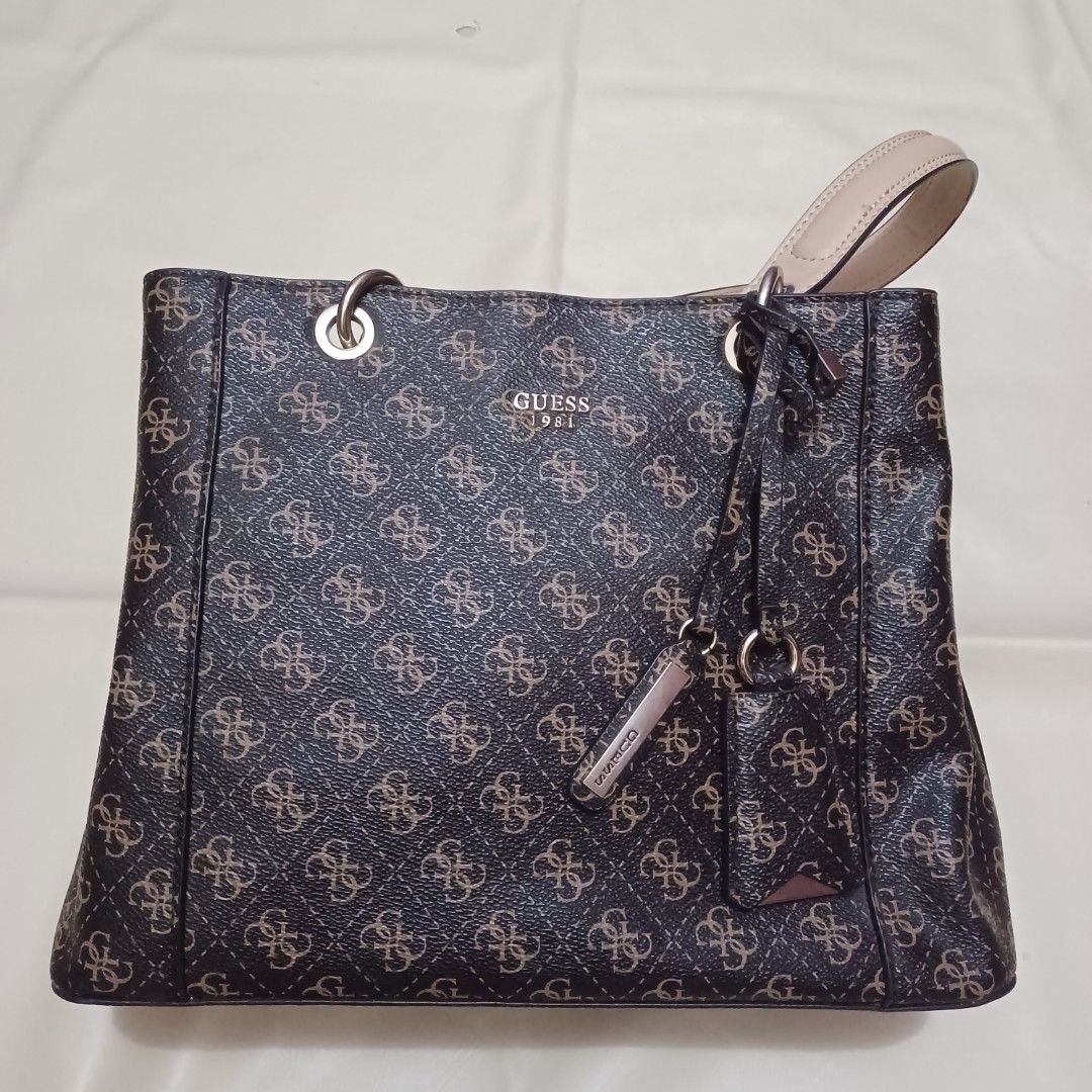 Guess kamryn signature tote best sale