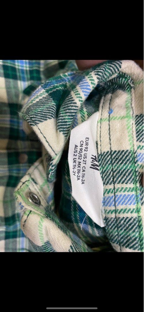 H&M Long Sleeve Shirt (Category: Babies & Kids Fashion) located in Taguig. Submitted by cire.d (Listing ID 1294191714, Image 2). Description: Brand new polo shirt RFS: Was given as a gift and wrong size.