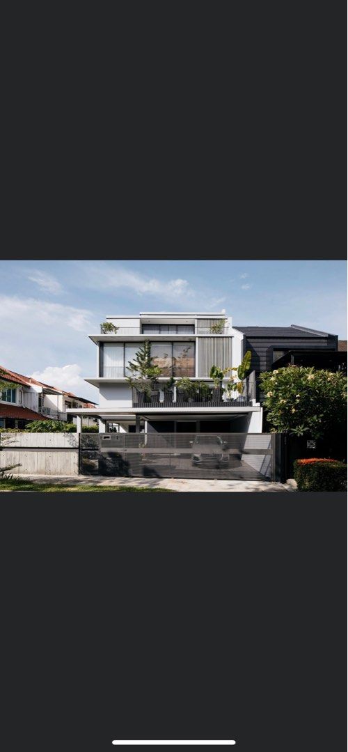 House renovation (SimTheBuilder)64765423191298112