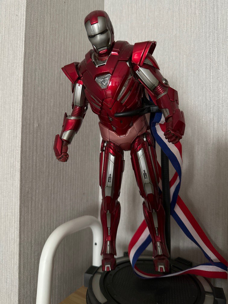 Clearance hot toys silver centurion Flash Sales