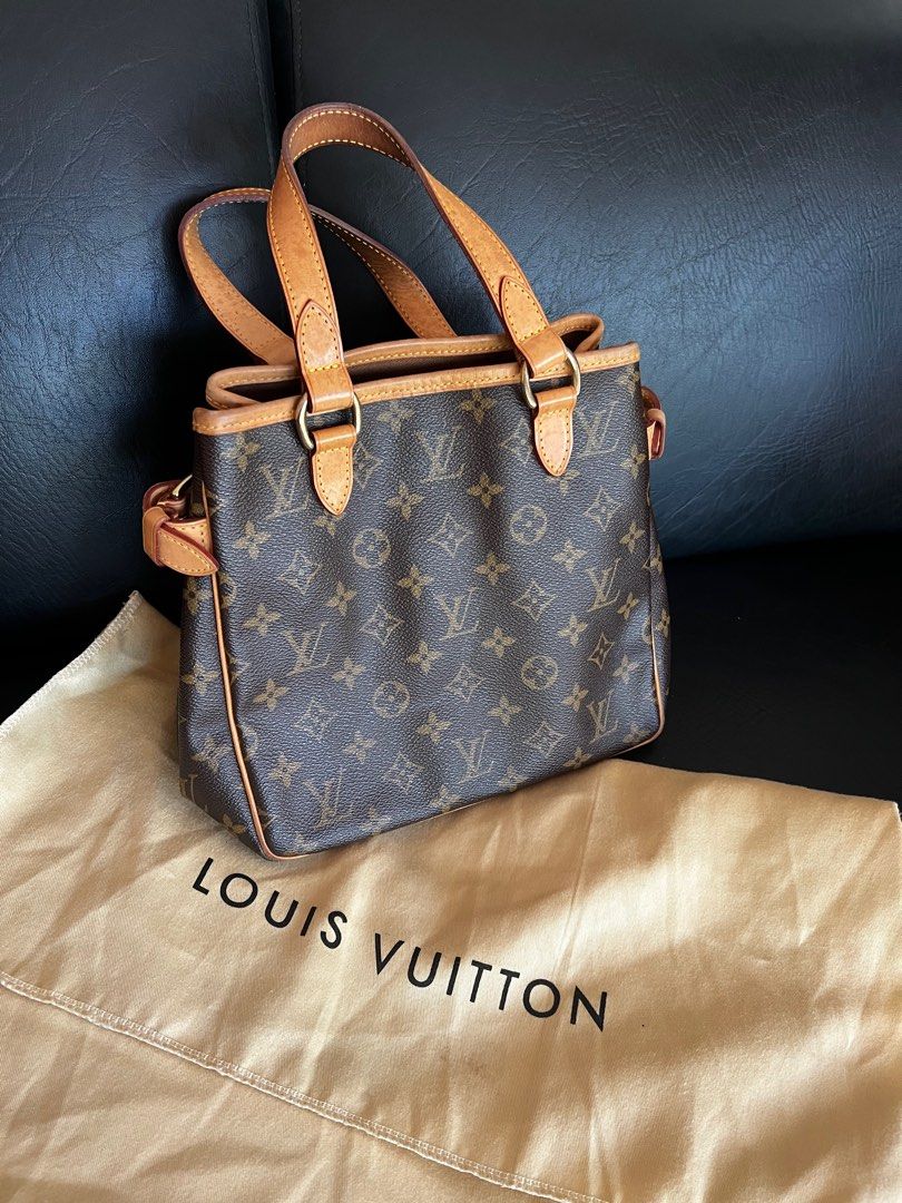 Louis Vuitton Batignolles Pm (Category: Luxury Bags & Wallets) located in Iloilo. Submitted by dabyladaby2 (Listing ID 1294146671, Image 1). Description: Authentic. With replacement dustbag. No flaws just signs of usage.Still retails at $2,500 from other online stores. Still new. Would request to re-authenticate before purchasing. .
