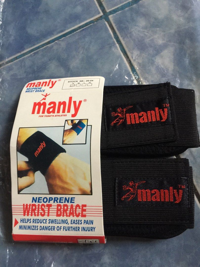 Manly Neoprene Wrist Brace (Category: Braces, Support & Protection) located in Cavite. Submitted by yhannashoppe_08 (Listing ID 1294158311, Image 3). Description: Unused Manly Neoprene Wrist Brace Size: small Color: black Pinalitan lng ng balot/case .