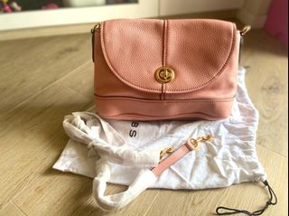 （分類：）位於 。 由 agnesmakeup 提交（商品編號 1294146254，圖片 1）。簡介： 。