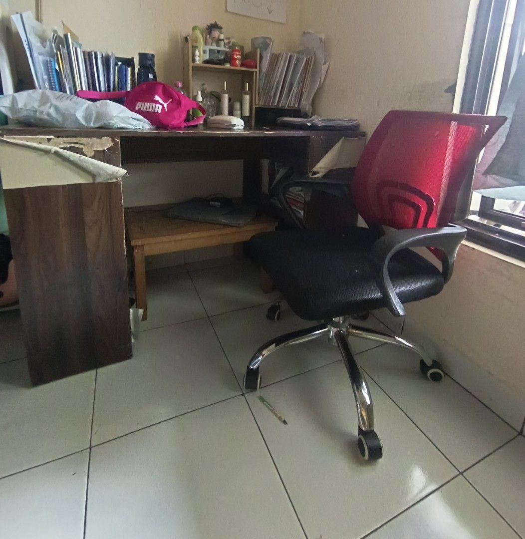 Meja kerja, meja kecil dan kursi kerja, Perabotan Rumah di Carousell
