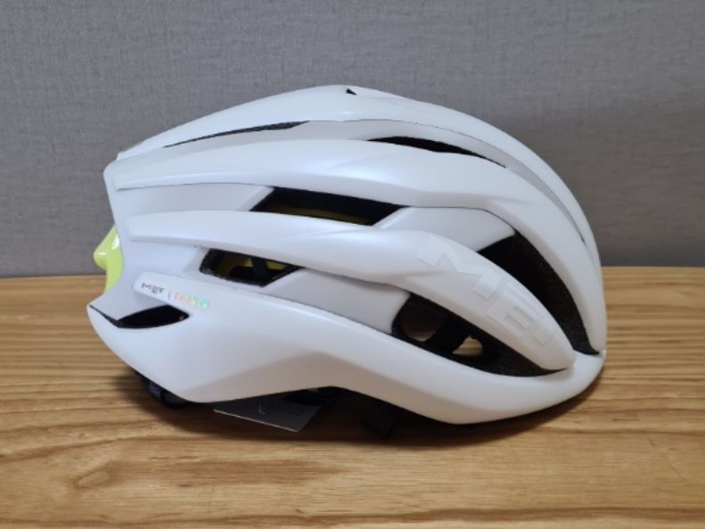 MET Trenta MIPS Road Helmet - Limited Edition - Undyed White Lime 