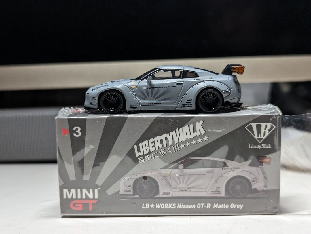 Mini GT Nissan GT-R R35 Matte Grey Liberty Walk LB-Works 1