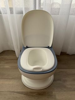 Mom & Baby Potty Training Toilet Seat with Flush Sound