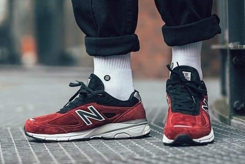 burgundy 990v4