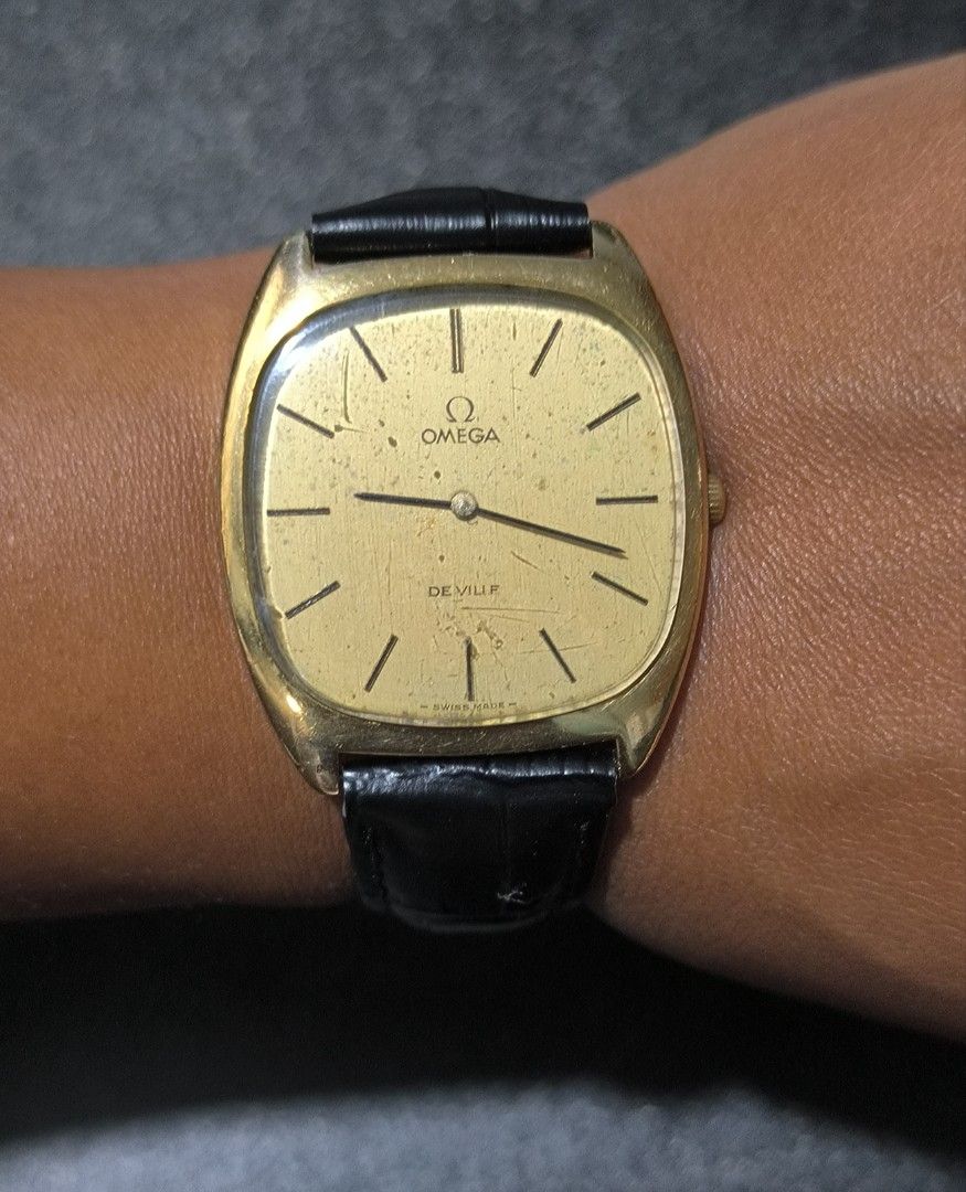 Omega De Ville (Category: Men's Watches) located in Taguig. Submitted by tester1x (Listing ID 1294211481, Image 1). Description: Vintage Omega De Ville Swiss Made Manual Winding L - 32.9MM W - 32.2MM Slim/Semi Flat Replacement Crown Replacement Strap Replacement Buckle.