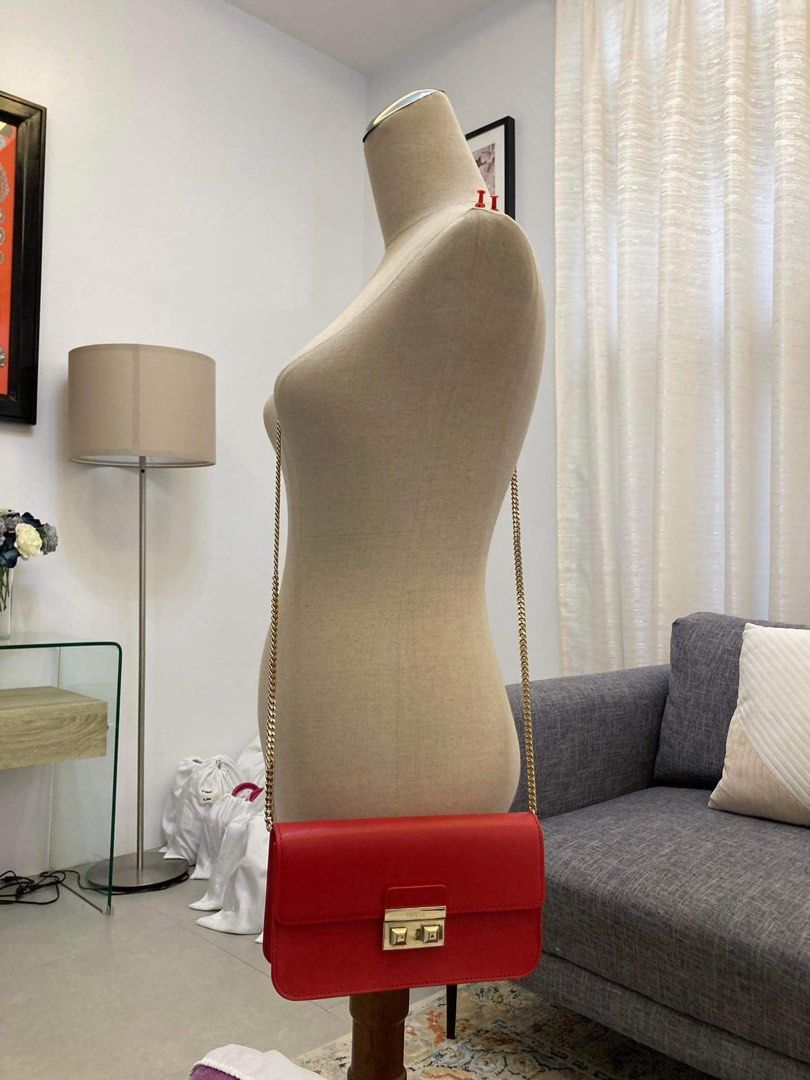 💯ORIGINAL FURLA BELLA KISS (Category: Luxury Bags & Wallets) located in Quezon City. Submitted by ashongsstore (Listing ID 1294236748, Image 2). Description: 🖤FU RLA COLLECTION🖤 🇵🇭ONHAND🇵🇭 ‼️Please look at our pictures as that is exactly what you are purchasing‼️ 💯GUARANTEED ORIGINAL AND AUTHENTIC or TRIPLE YOUR MONEY BACK! Not REPLICA, OEM, TOP GRADE QUALITY, AUTHENTIC QUALITY or Any other Terms to DENOTE FAKE! 😎 . . . Disclaimer: Ashon