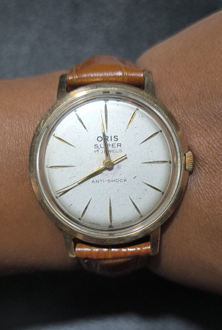 Oris Super (Category: Men's Watches) located in Taguig. Submitted by tester1x (Listing ID 1294205954, Image 1). Description: Secondhand Used Old Oris Super Swiss Made Anti - Shock Lunette Plaque G 10 microns fordacier trox 32MM Replacement Strap & Buckle.