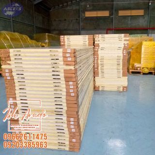 panels for walk in freezer or chiller