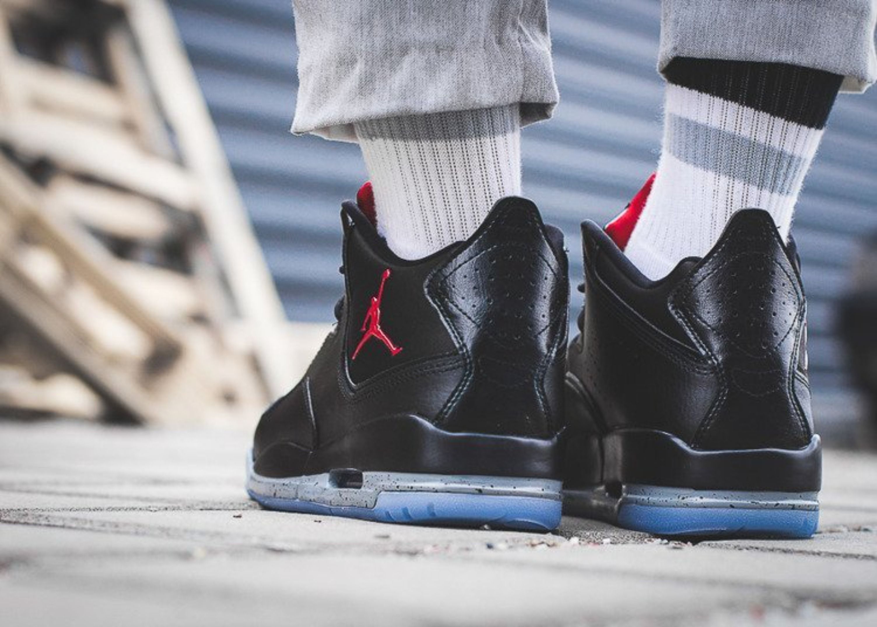 Jordan courtside 23 black and red deals