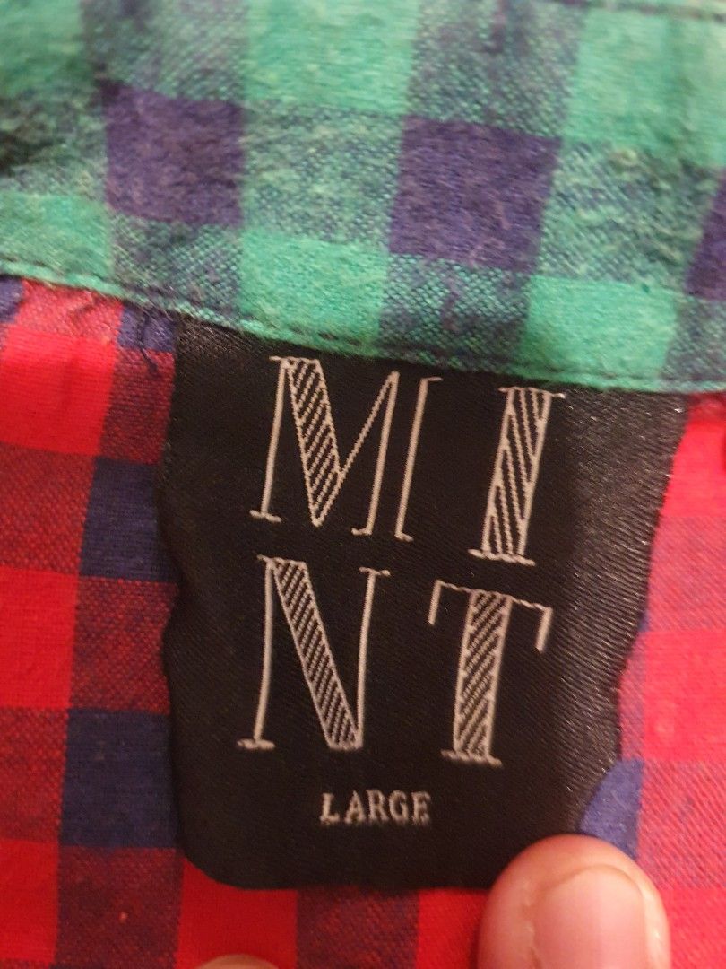 RED MINT FOR MEN (Category: Formal Shirts) located in Mandaluyong City. Submitted by boujeeeee (Listing ID 1294174738, Image 3). Description: Pure cotton and checkered Fits Medium Dimensions: 18.5" width 25" length Good as new Dot stains Authentic Retail price: 500.
