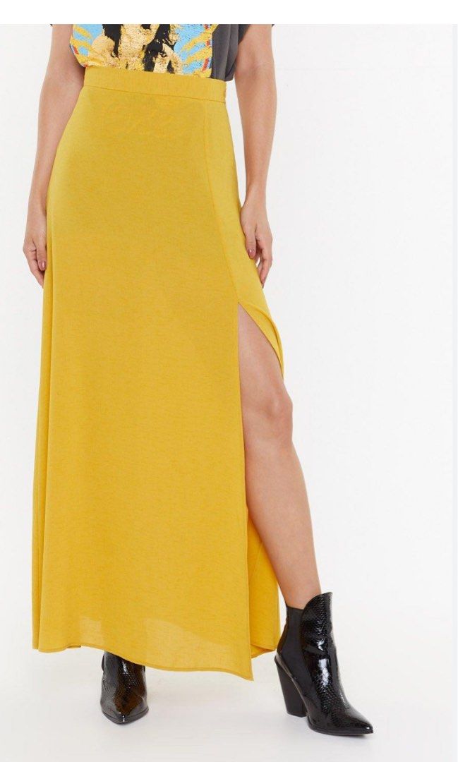 Long skirt with side slit - Women's fashion