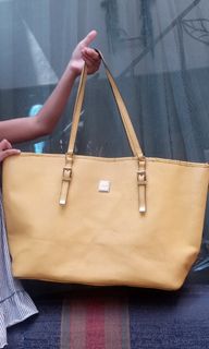 (Kategori: ) berada di . Dikirim oleh diedra_josephine (ID iklan 1294159370, Gambar 1). Deskripsi: .