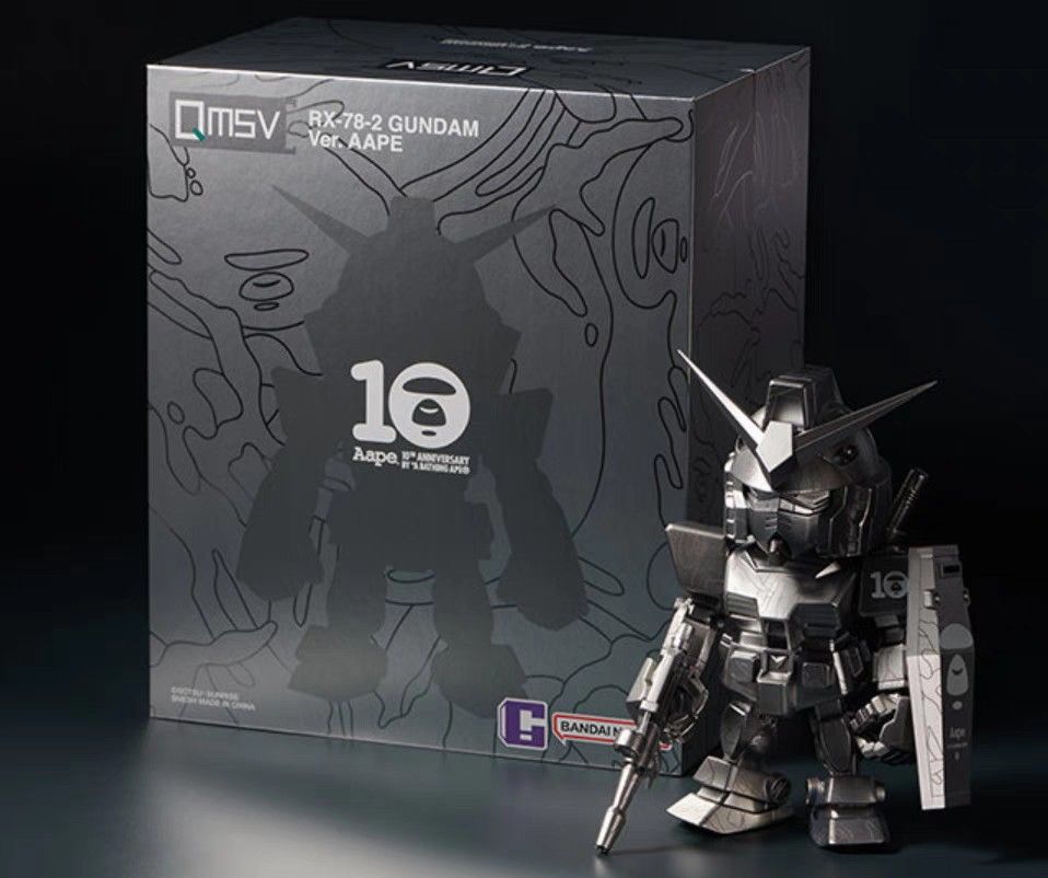 海外限定 QMSV RX-78-2 GUNDAM Ver AAPE ガンダム AAPE BY A BATHING APE®コラボ！フィギュア「QMSV RX-78-2 GUNDA