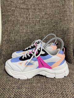 Steve Modden Women’s Clyde Sneakers