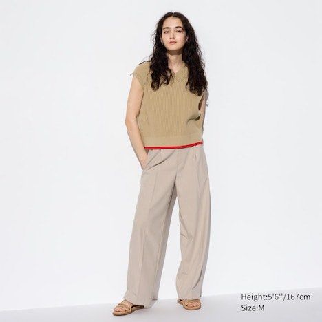 UNIQLO Pleated Wide Pants, Women's Fashion, Bottoms, Other Bottoms